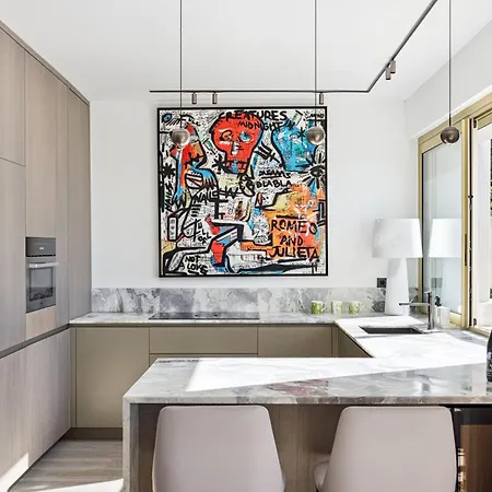 Aurelia Roc Hofborg Properties *