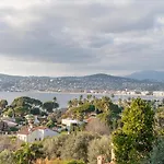 Riviera Luxury Estates شقة *