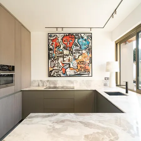 Aurelia Roc Hofborg Properties Antibes