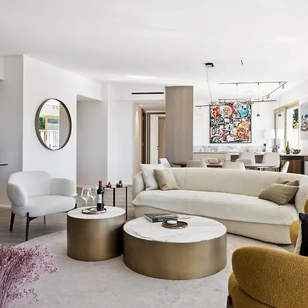 Aurelia Roc Hofborg Properties *